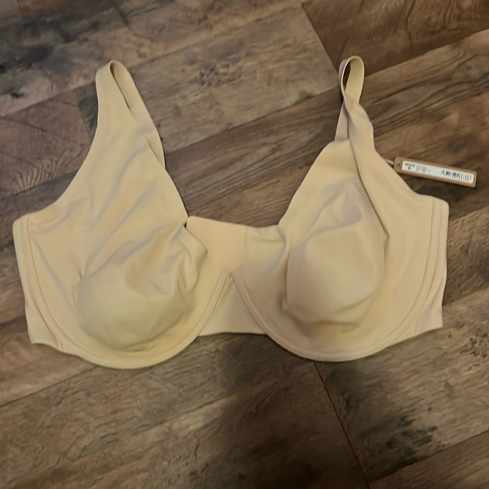 Slims fits everybody high apex bra 46DDD
